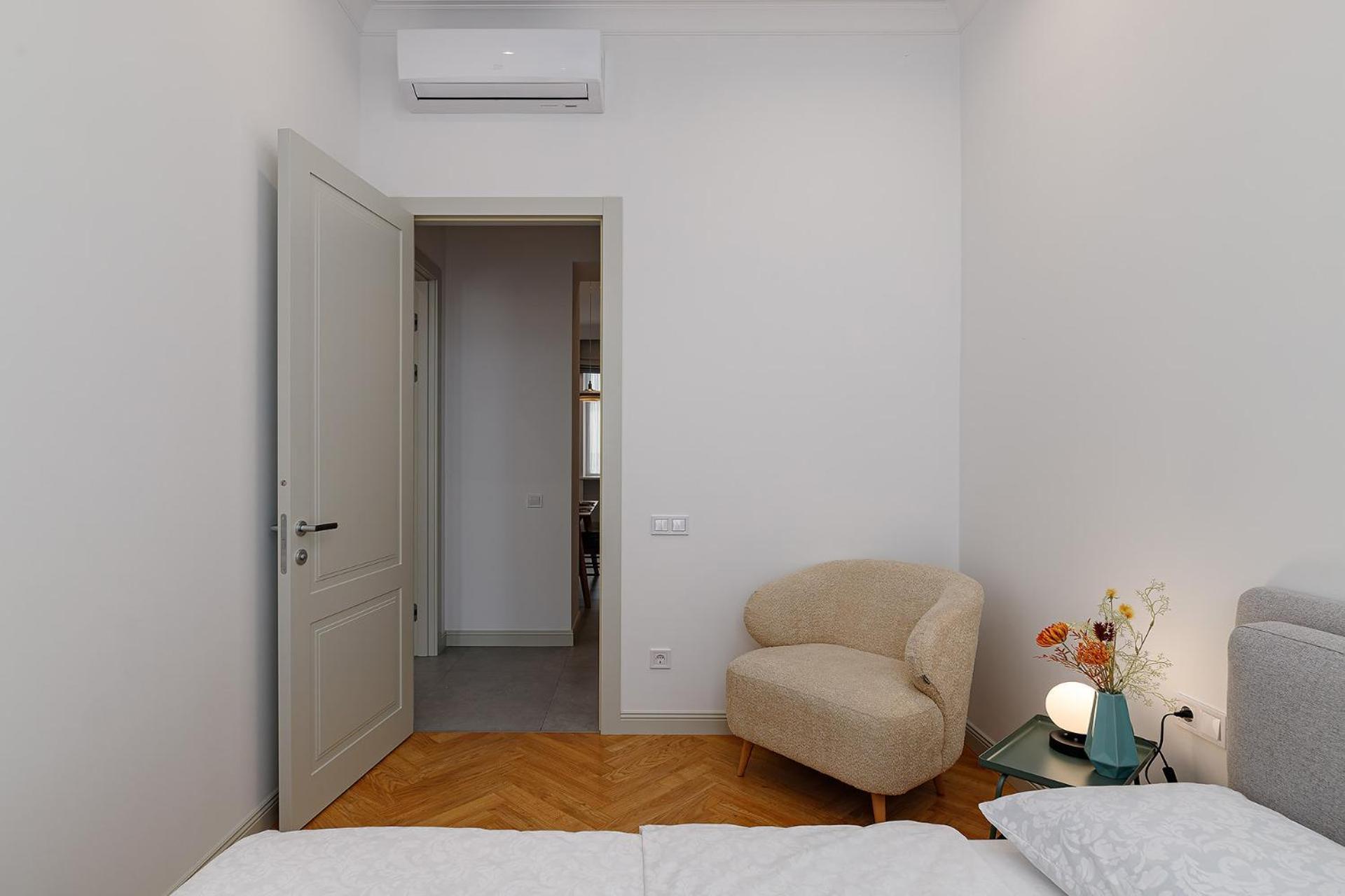 2к Forum вулиця куліша Apartment *